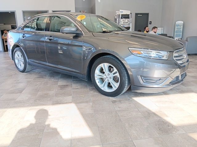 2018 Ford Taurus SEL