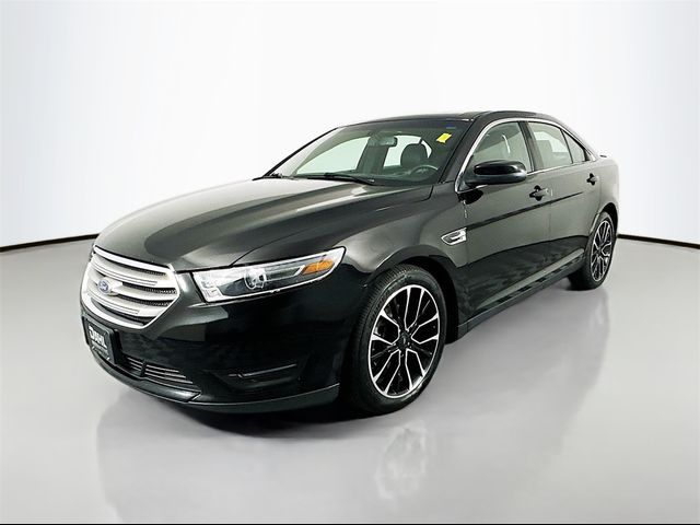 2018 Ford Taurus SEL