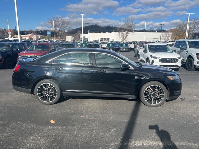 2018 Ford Taurus SEL