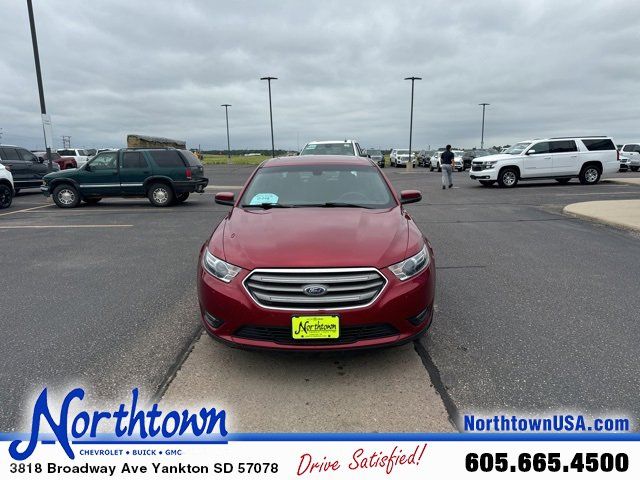 2018 Ford Taurus SEL