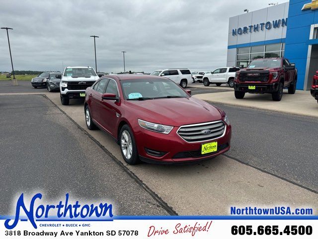 2018 Ford Taurus SEL