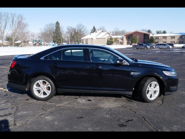 2018 Ford Taurus SEL