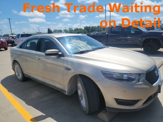 2018 Ford Taurus SEL