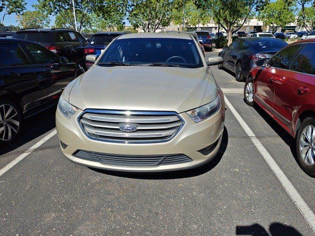 2018 Ford Taurus SEL