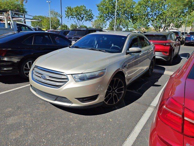 2018 Ford Taurus SEL