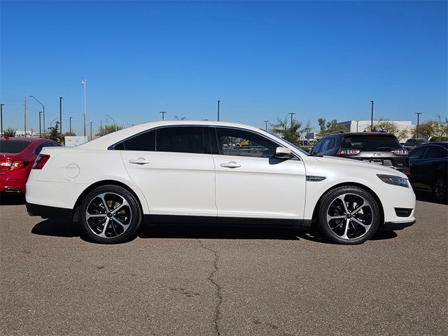 2018 Ford Taurus SEL