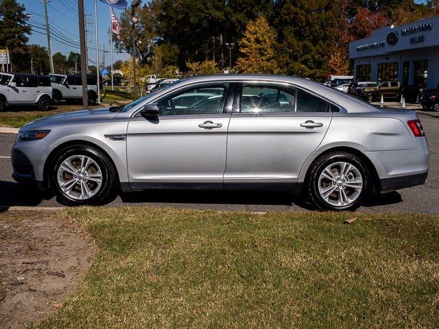 2018 Ford Taurus SEL