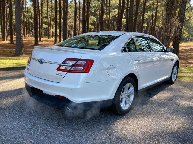 2018 Ford Taurus SEL