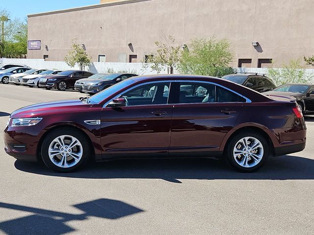 2018 Ford Taurus SEL