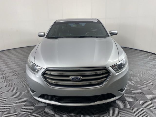 2018 Ford Taurus SEL