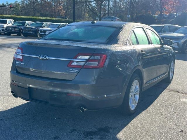 2018 Ford Taurus SEL