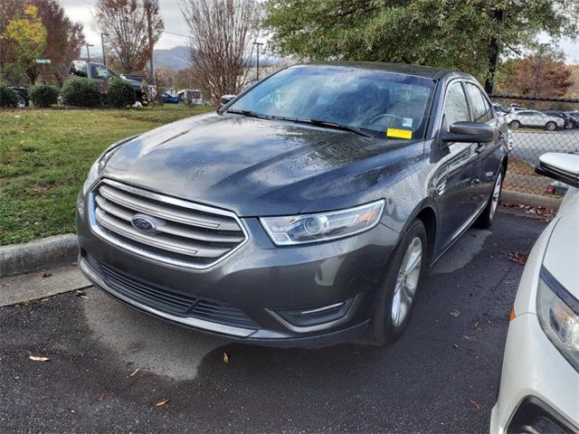 2018 Ford Taurus SEL