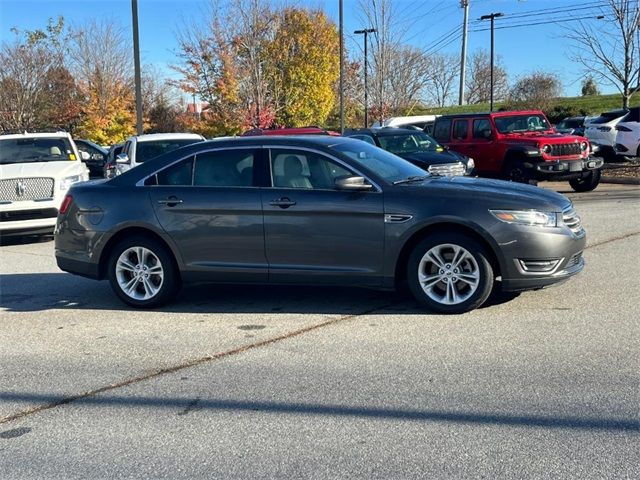 2018 Ford Taurus SEL