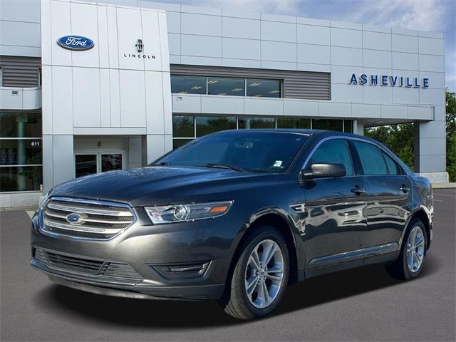 2018 Ford Taurus SEL