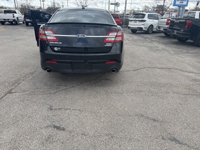 2018 Ford Taurus SEL