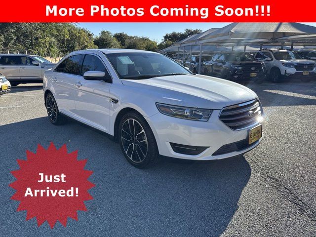 2018 Ford Taurus SEL