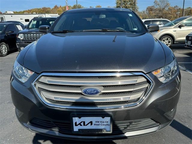 2018 Ford Taurus SEL