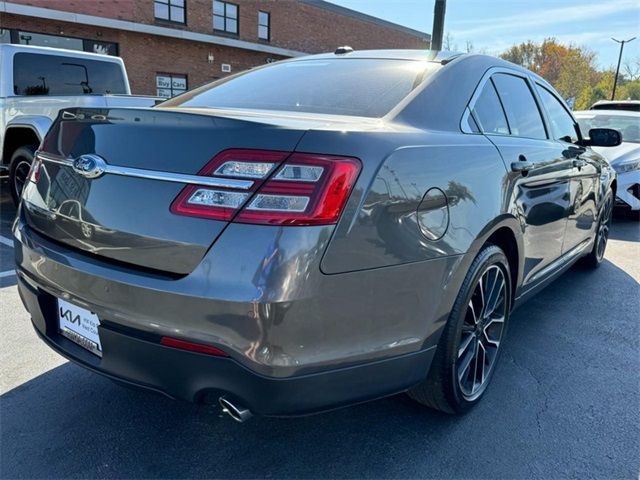 2018 Ford Taurus SEL