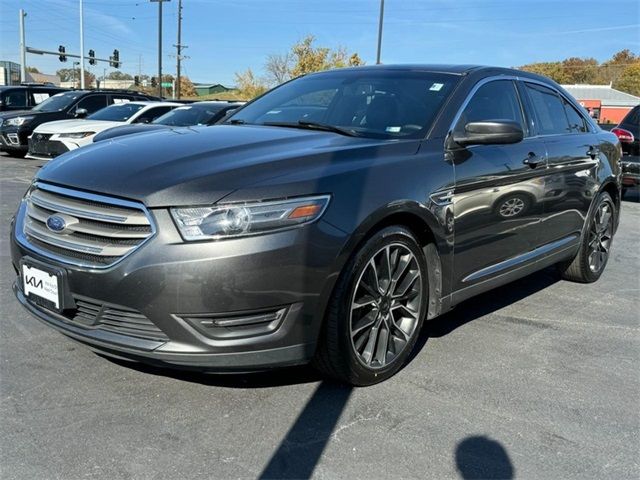 2018 Ford Taurus SEL