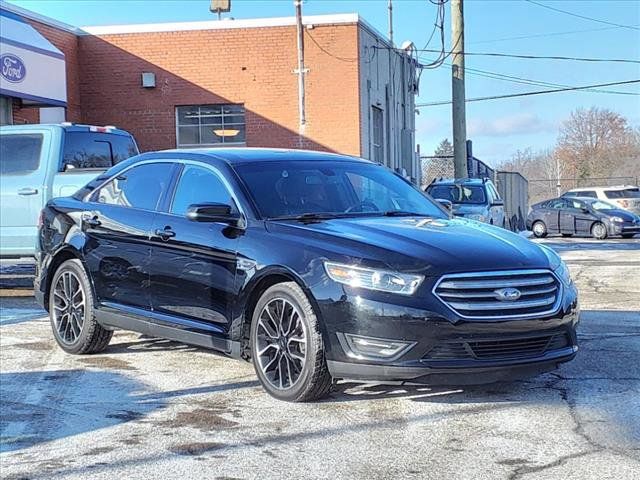 2018 Ford Taurus SEL