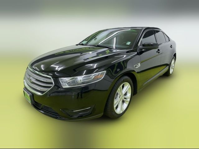 2018 Ford Taurus SEL