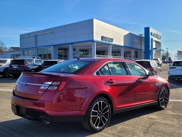 2018 Ford Taurus SEL