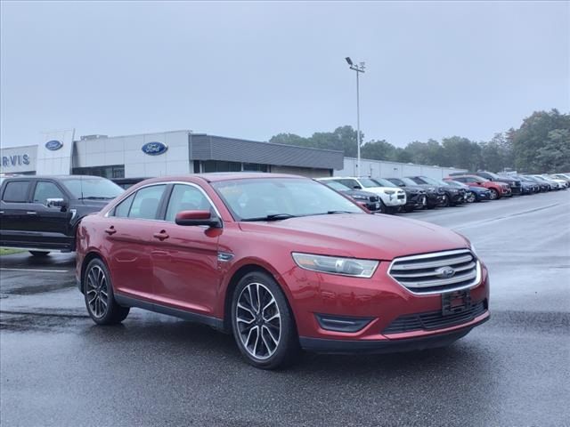 2018 Ford Taurus SEL