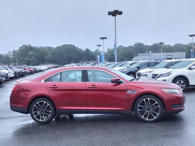 2018 Ford Taurus SEL