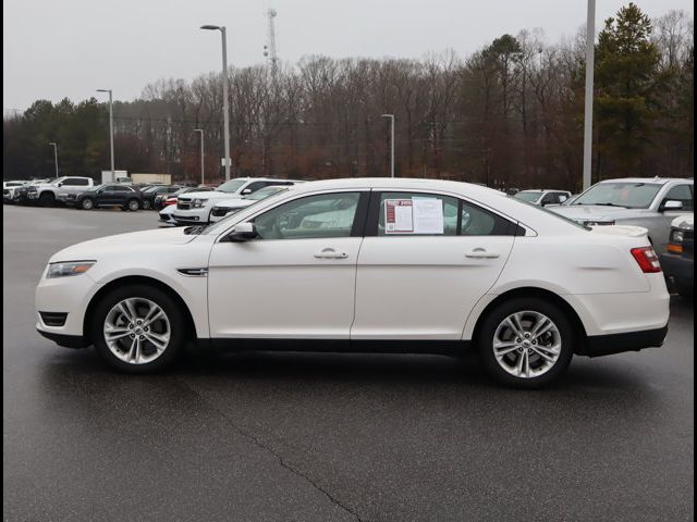 2018 Ford Taurus SEL