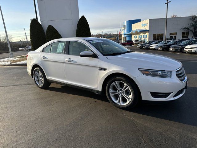 2018 Ford Taurus SEL