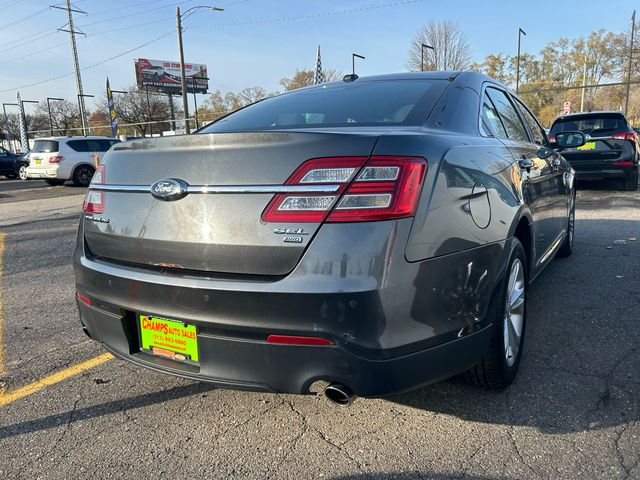 2018 Ford Taurus SEL