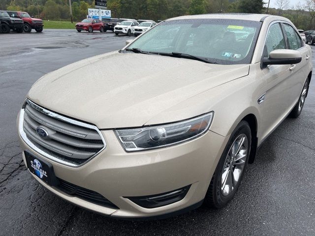 2018 Ford Taurus SEL