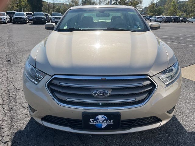 2018 Ford Taurus SEL