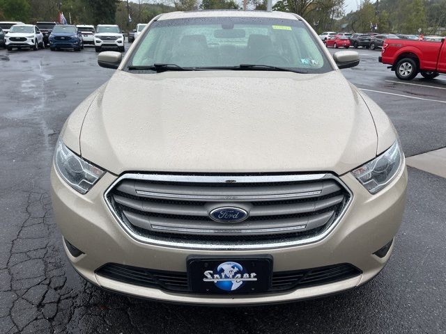 2018 Ford Taurus SEL