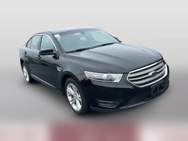 2018 Ford Taurus SEL