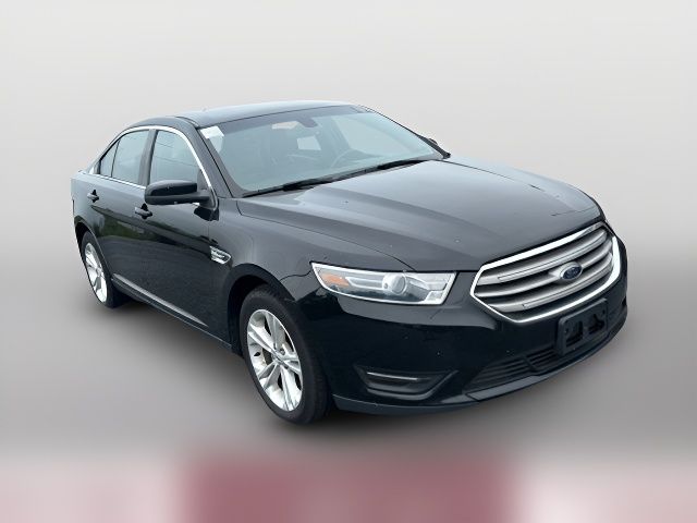 2018 Ford Taurus SEL