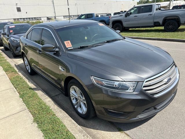 2018 Ford Taurus SEL