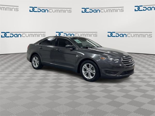 2018 Ford Taurus SEL