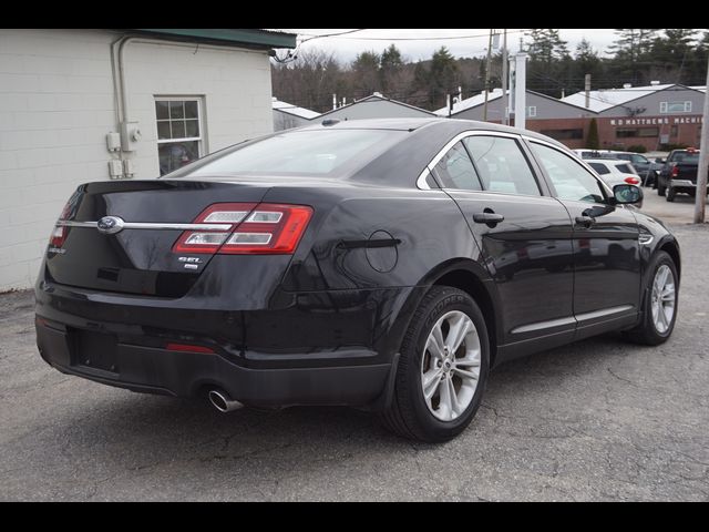 2018 Ford Taurus SEL