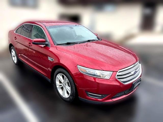 2018 Ford Taurus SEL