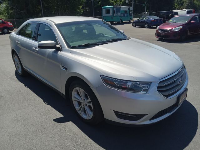 2018 Ford Taurus SEL