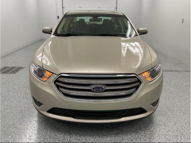 2018 Ford Taurus SEL