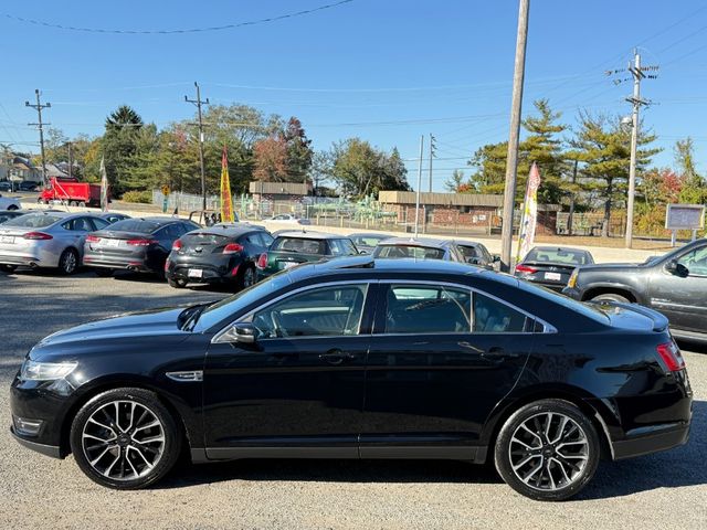 2018 Ford Taurus SEL