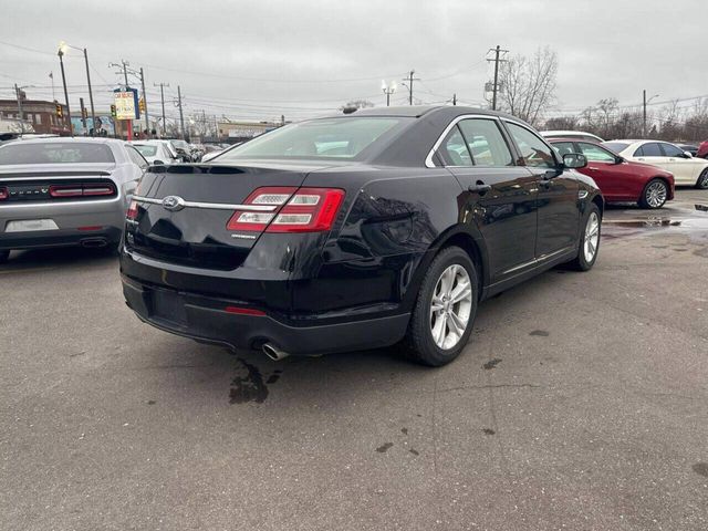 2018 Ford Taurus SE