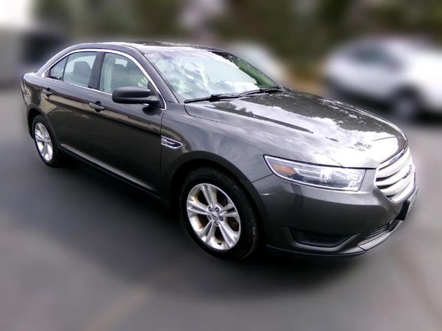 2018 Ford Taurus SE