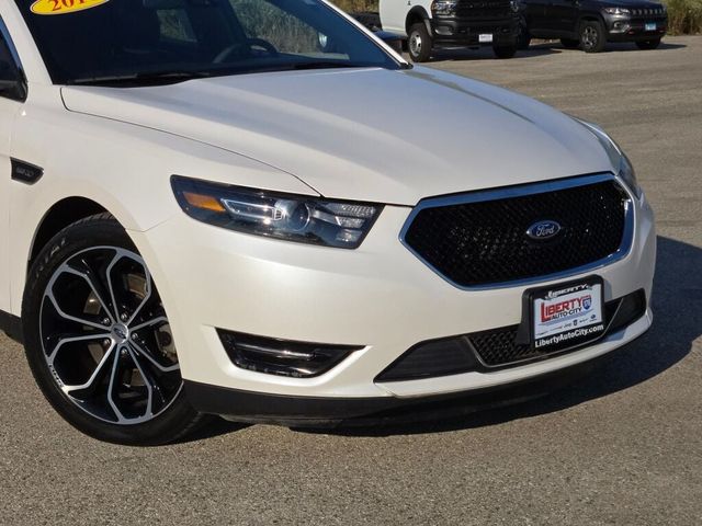 2018 Ford Taurus SHO