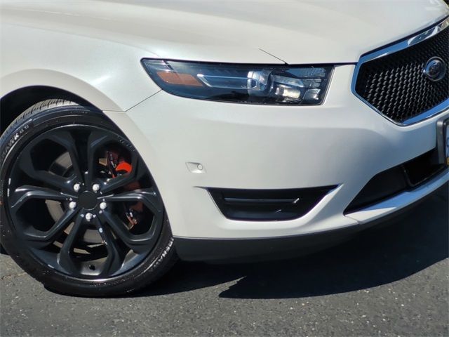 2018 Ford Taurus SHO