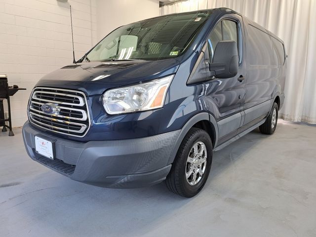 2018 Ford Transit Base