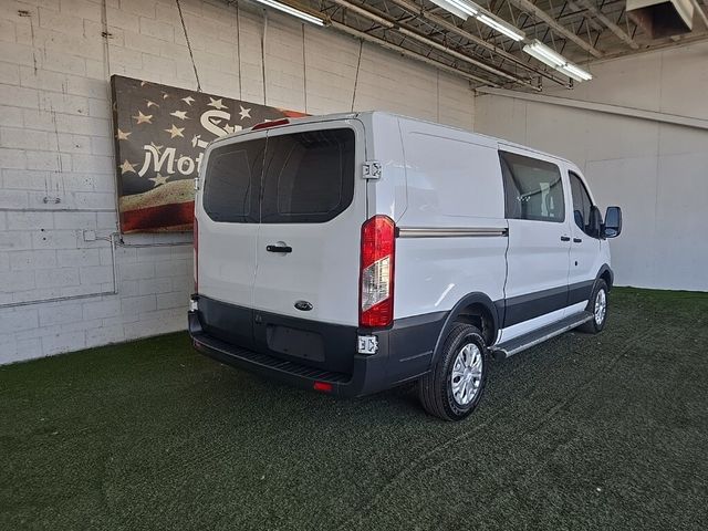 2018 Ford Transit Base