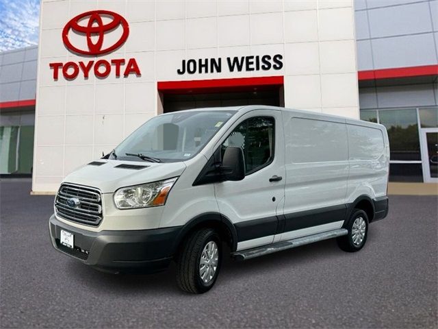 2018 Ford Transit Base